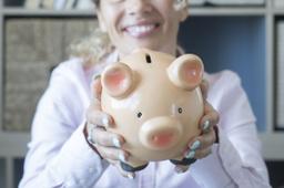 Struggled by your finances? These tricks will help you save money without suffering!