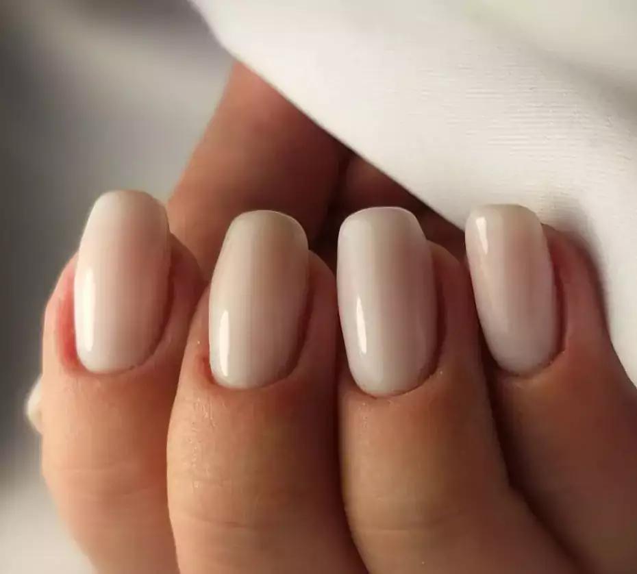 Milky Nails