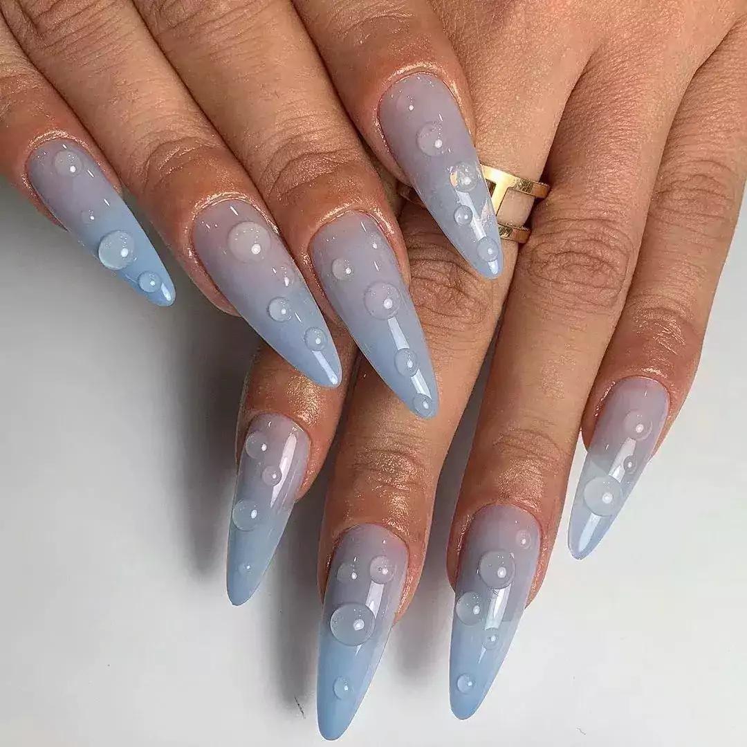 Uñas con burbujas