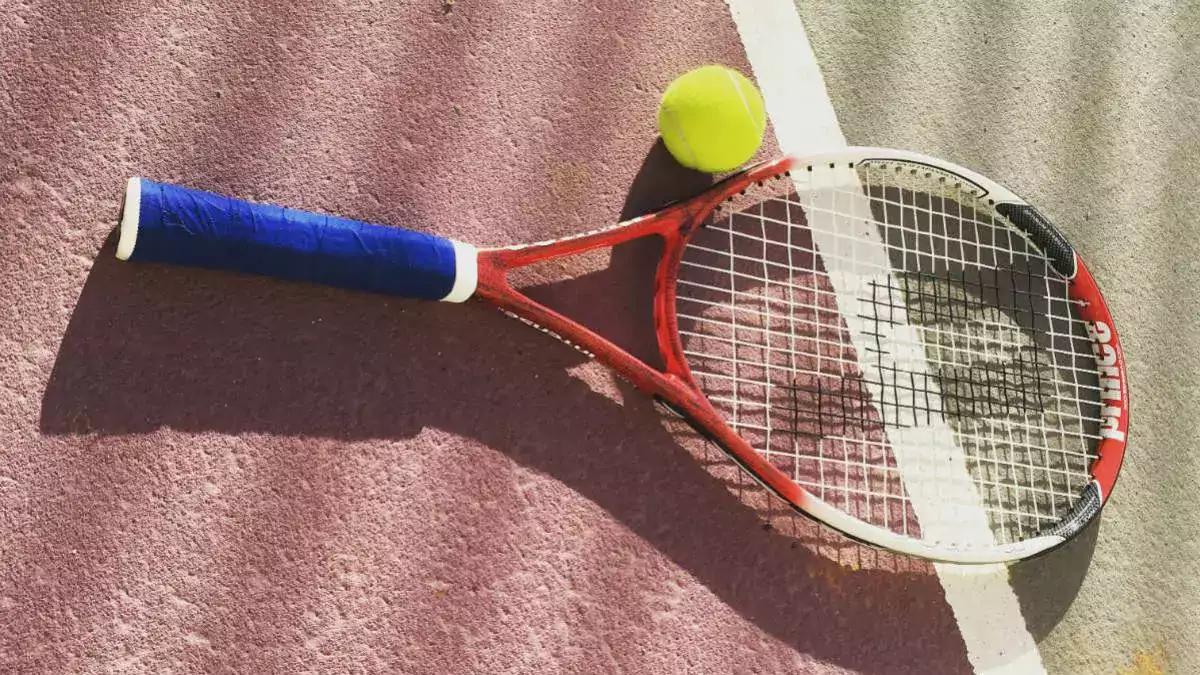 Tenis