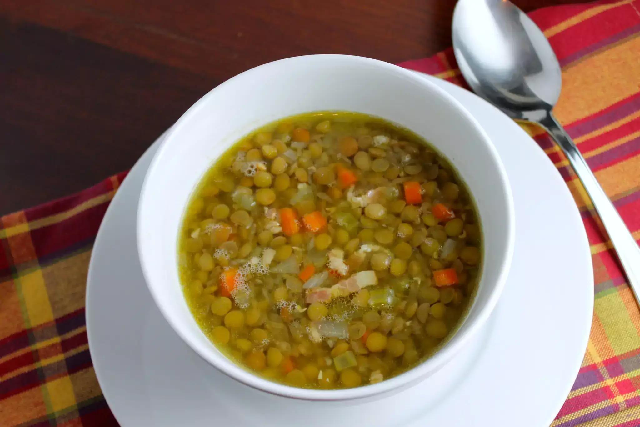 Sopa de lentejas