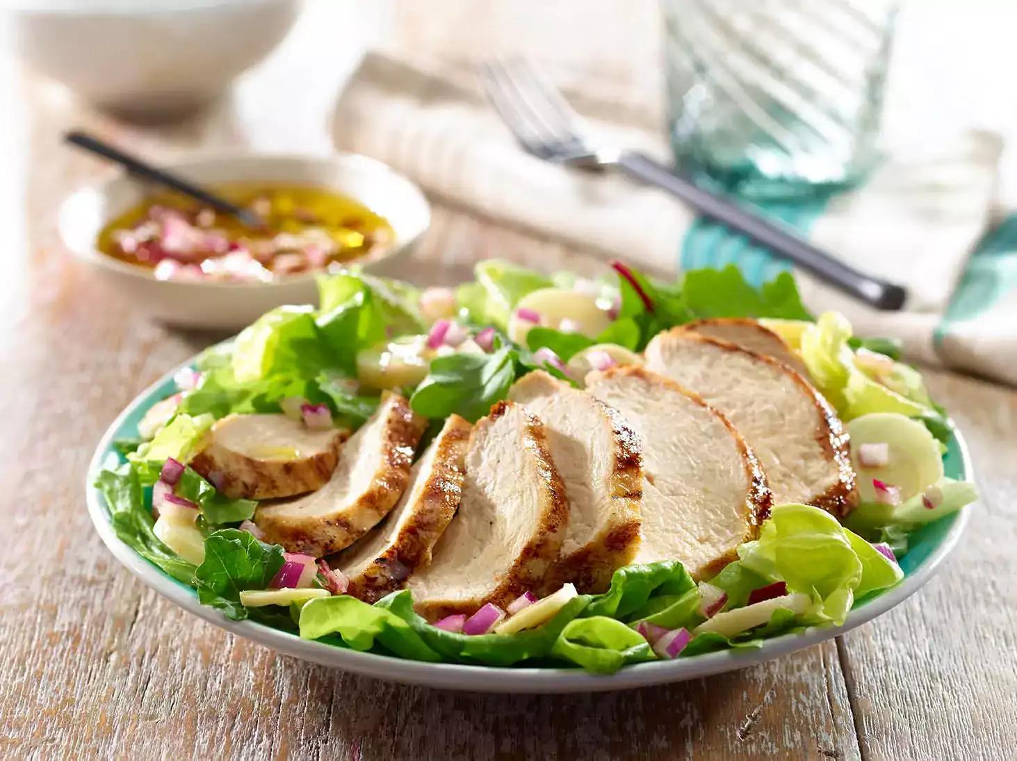 Ensalada de pollo a la parrilla