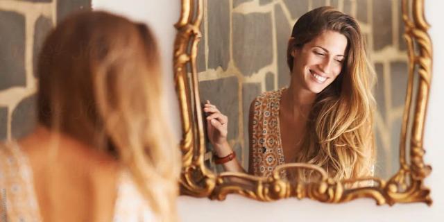 Personality test: How do others see you according to the mirror you choose?
